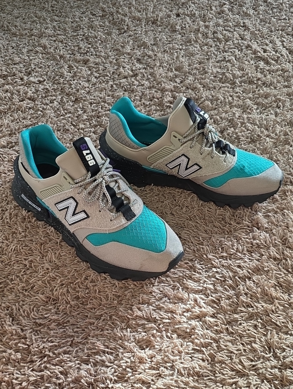 New Balance Teal, Gray and Black Men's Trail Runners